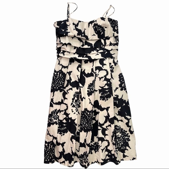 Nine West Spaghetti Strap Floral‎ Dress w/pleats - Picture 4 of 9